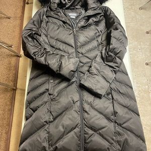 Kennth Cole Winter coat